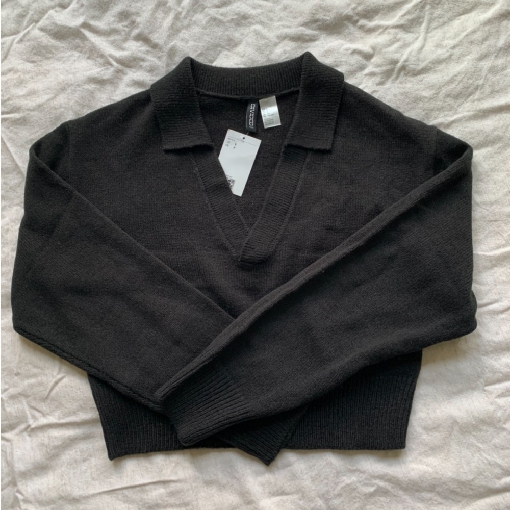NWT h&m collared sweater